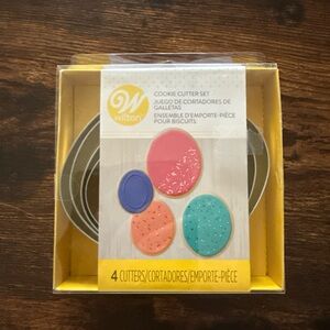Wilton Set of 4 Steel Easter Egg Shaped Nesting Cookie Cutters New Oval Shape